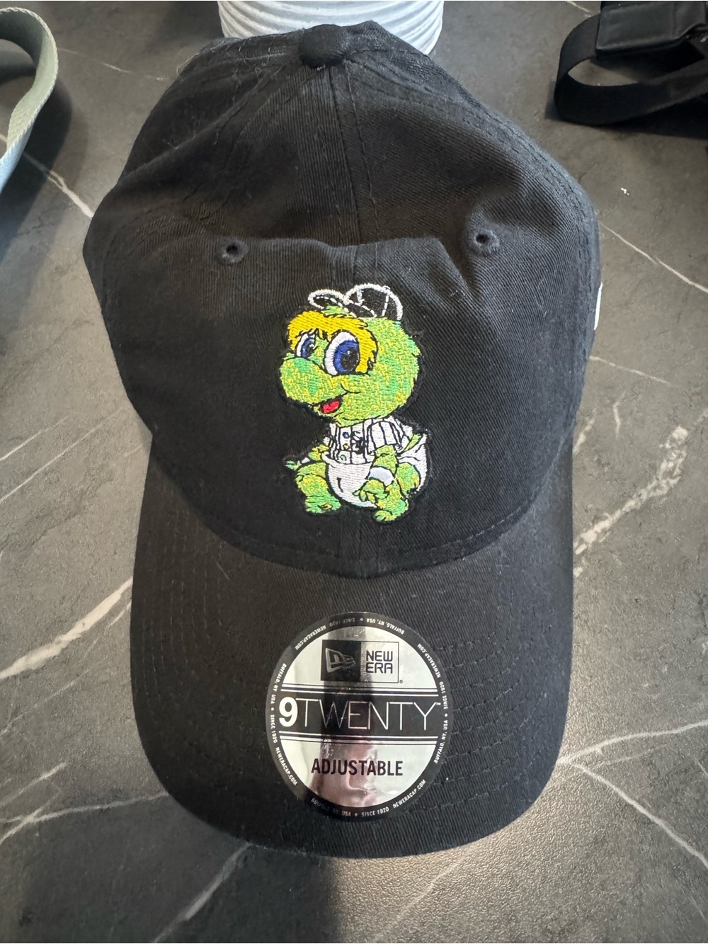 New era white Sox mini mascot hat NWT